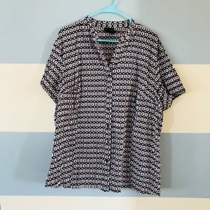 Stretchy half button up short sleeve